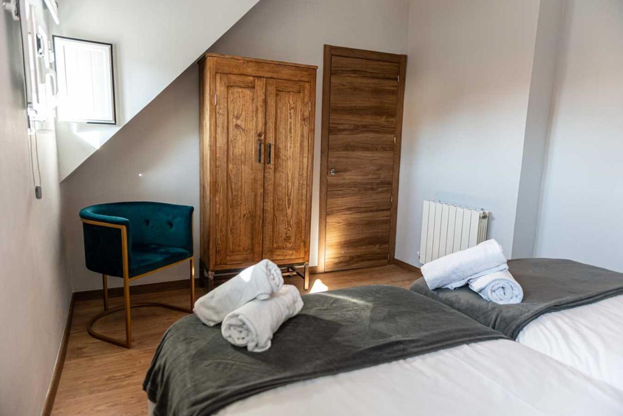 Casa Rural Valsain Lodge La Pradera de Navalhorno Kültér fotó
