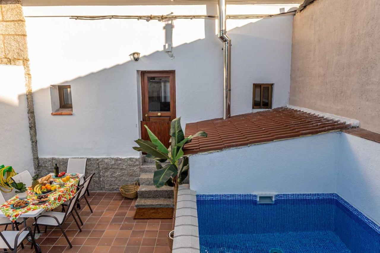 Casa Rural Valsain Lodge La Pradera de Navalhorno Kültér fotó