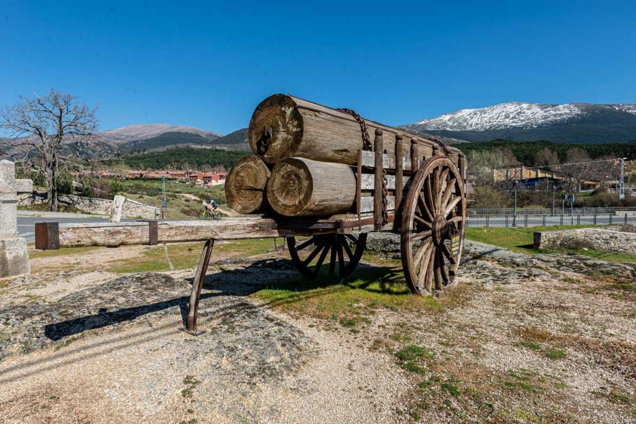 Casa Rural Valsain Lodge La Pradera de Navalhorno Kültér fotó