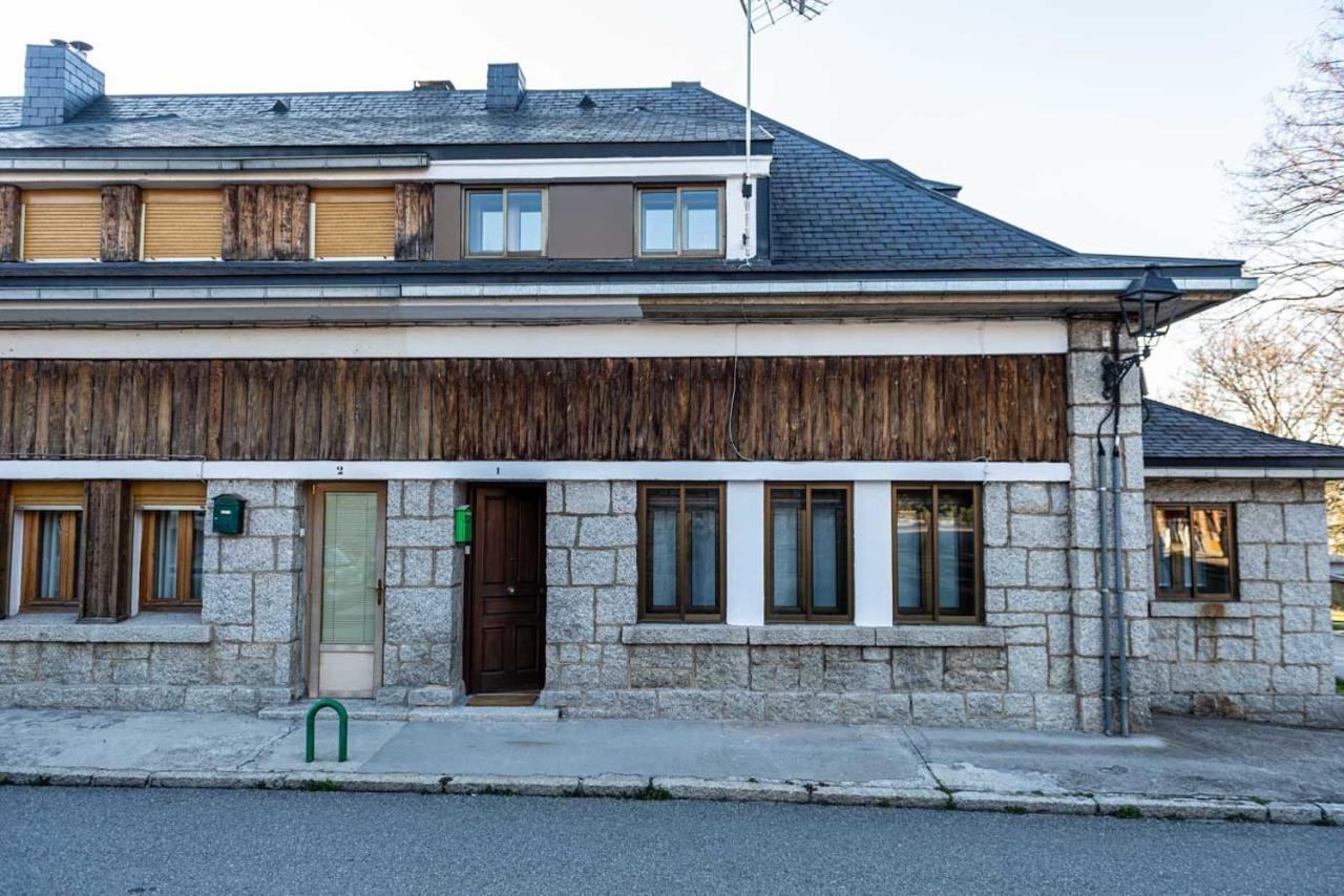 Casa Rural Valsain Lodge La Pradera de Navalhorno Kültér fotó